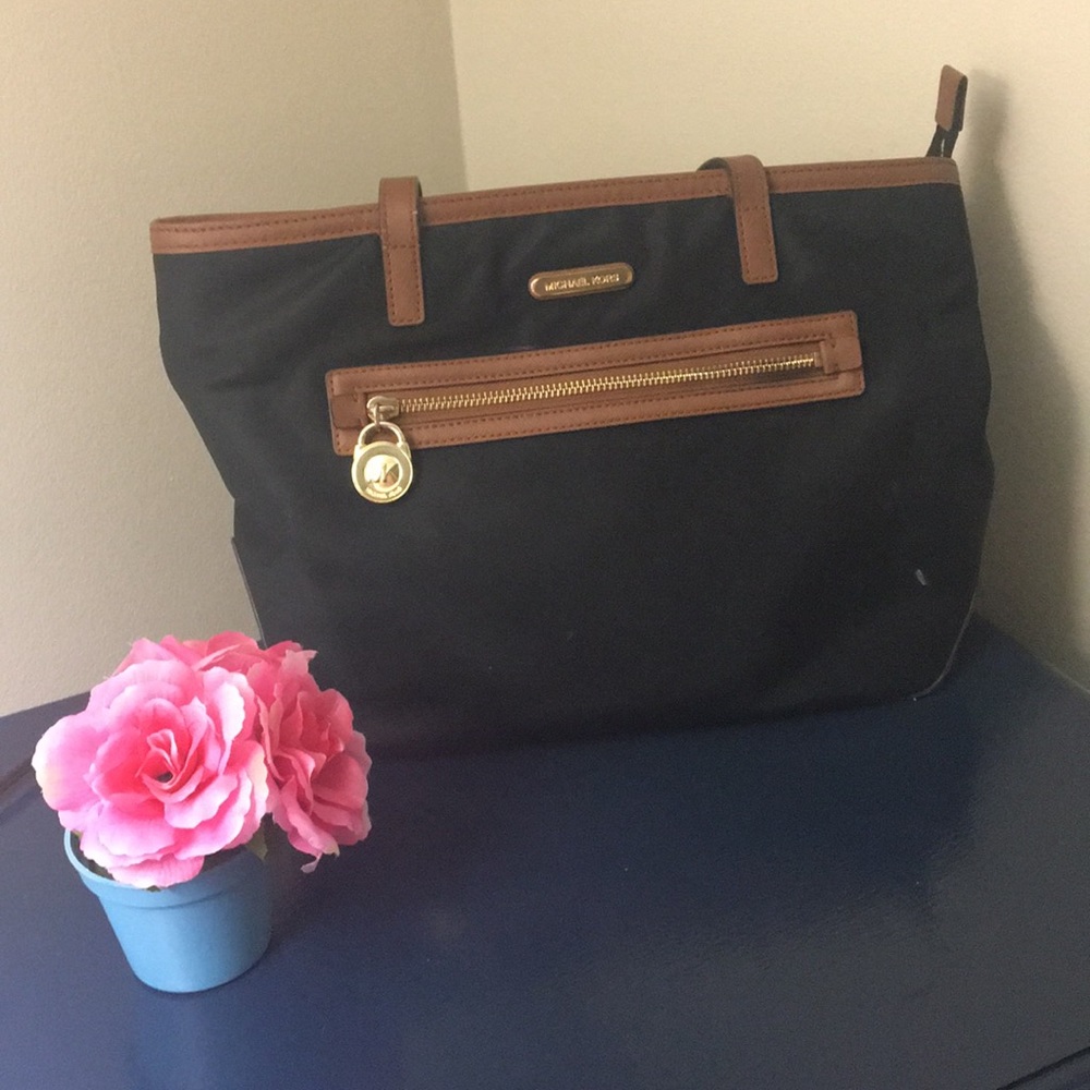 Michael Kors Black and Brown Soft Purse